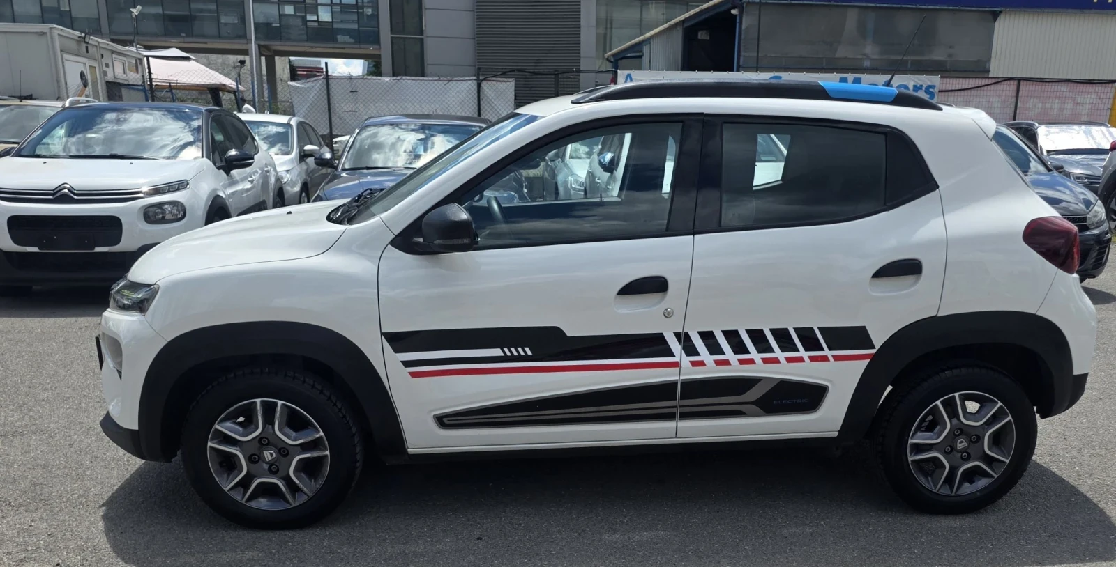 Dacia Spring Налични 2бр. 31000км. Като нова, снимка 4 - Автомобили и джипове - 54893010