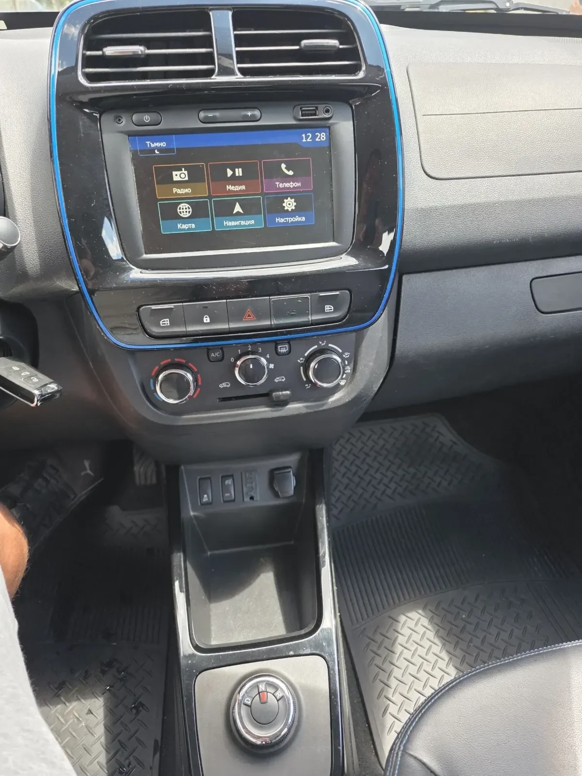 Dacia Spring Налични 2бр. 31000км. Като нова, снимка 10 - Автомобили и джипове - 54893010