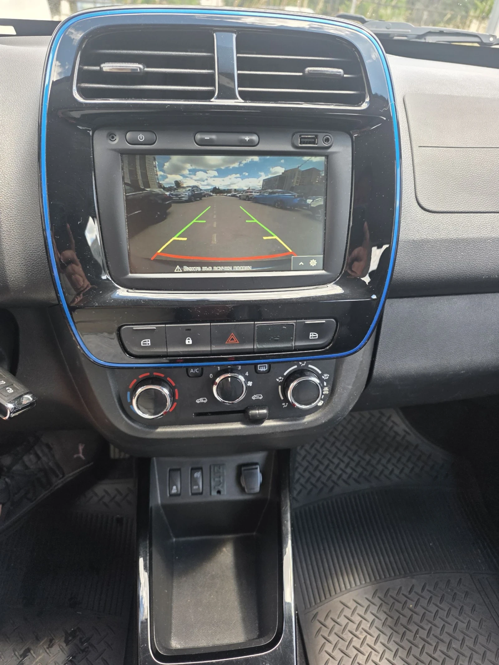 Dacia Spring Налични 2бр. 31000км. Като нова, снимка 9 - Автомобили и джипове - 54893010