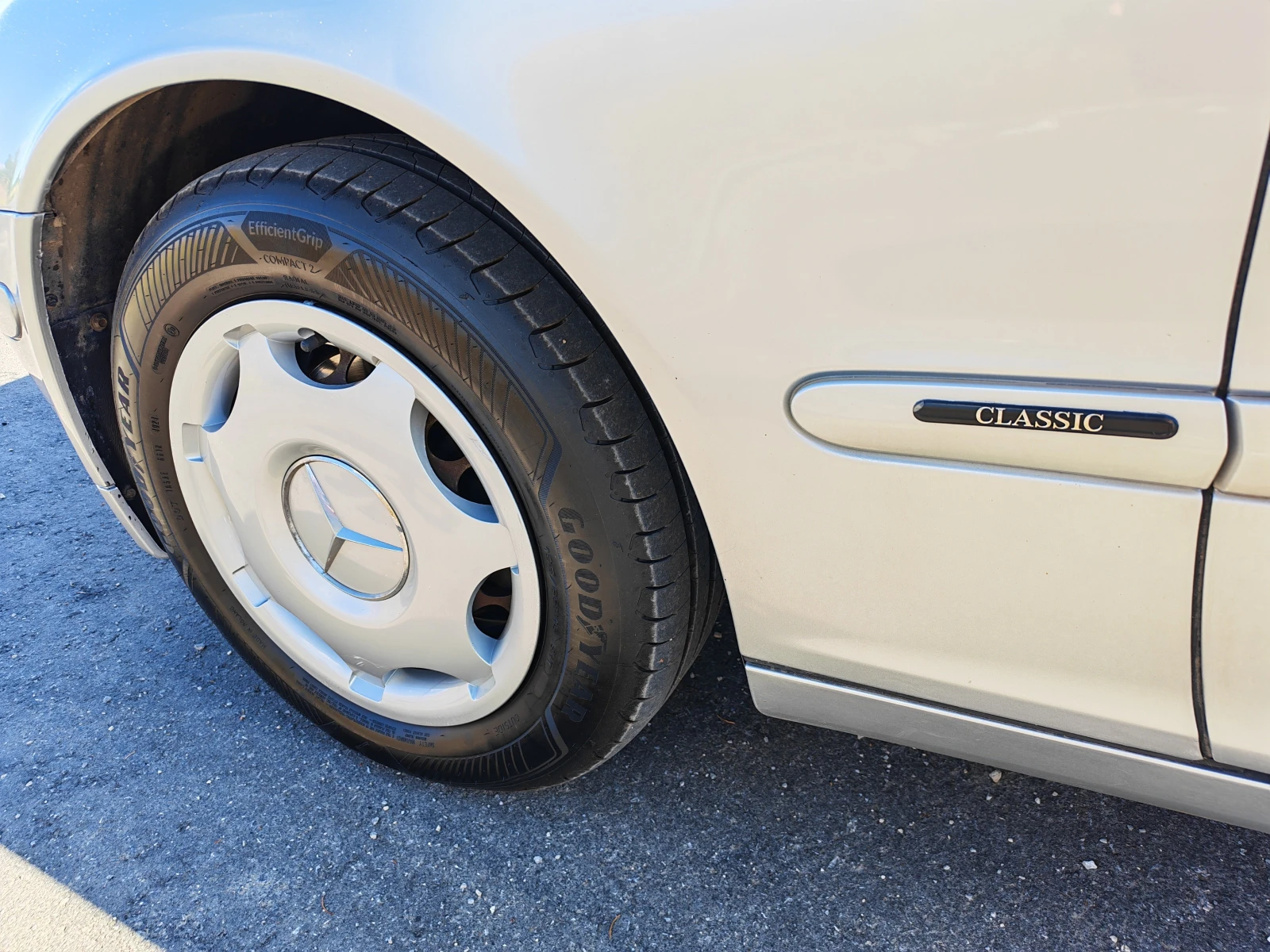 Mercedes-Benz C 180 Kompressor, снимка 5 - Автомобили и джипове - 54966503