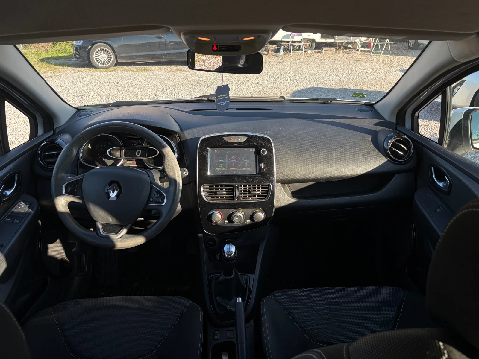 Renault Clio 1.5DCI* NAVI* CARPLAY, снимка 11 - Автомобили и джипове - 55243855