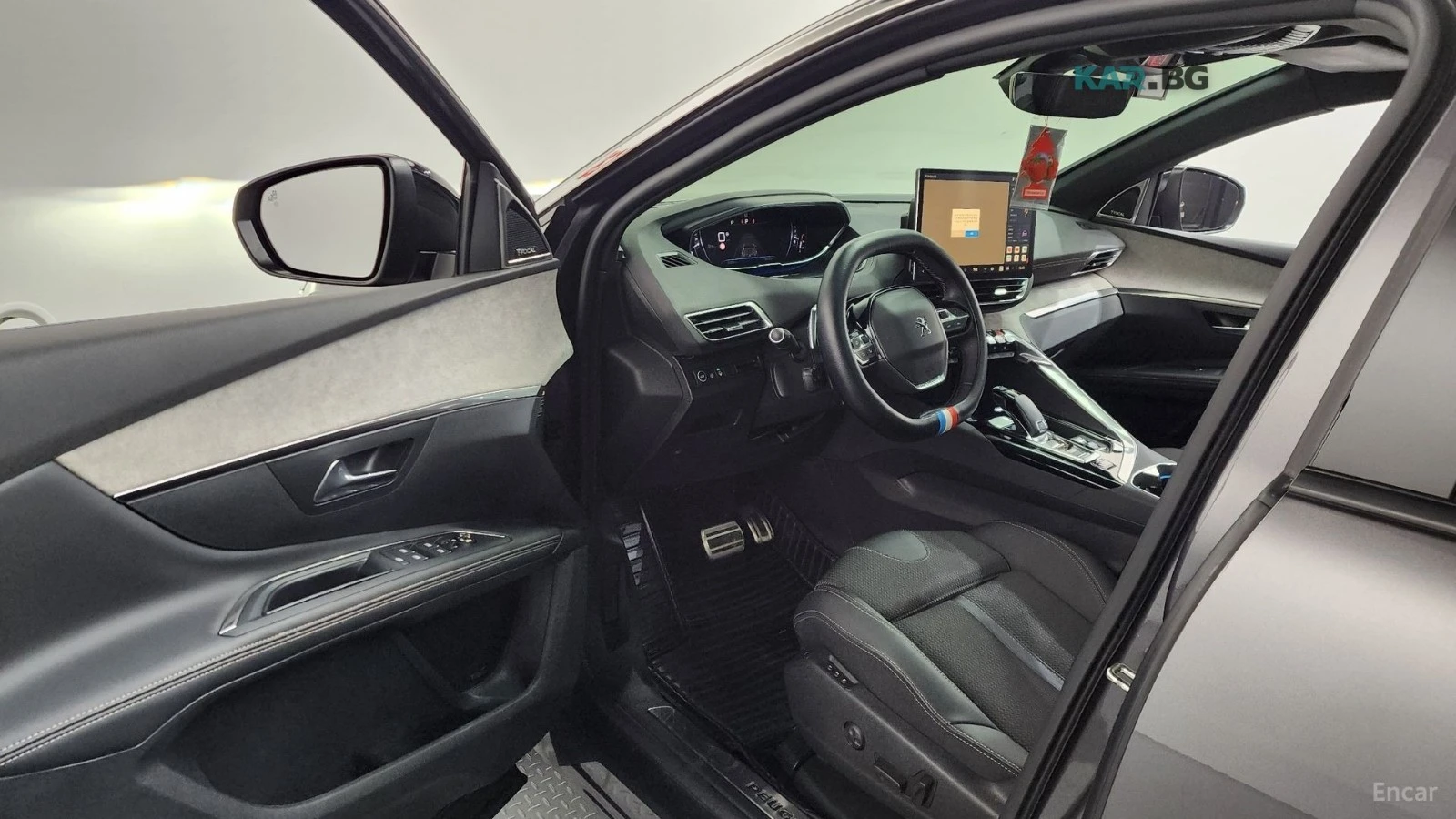 Peugeot 5008 1.2* PureTech* GT* 360* ПОДГРЕВ* ПАНОРАМА* NAVI* , снимка 9 - Автомобили и джипове - 55315201
