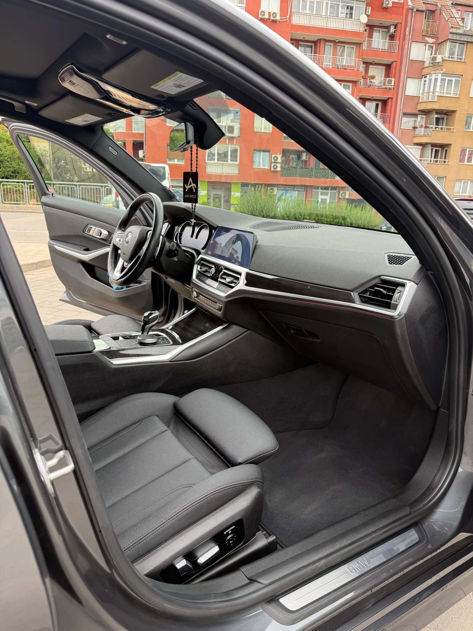 BMW 330, снимка 11 - Автомобили и джипове - 55786688