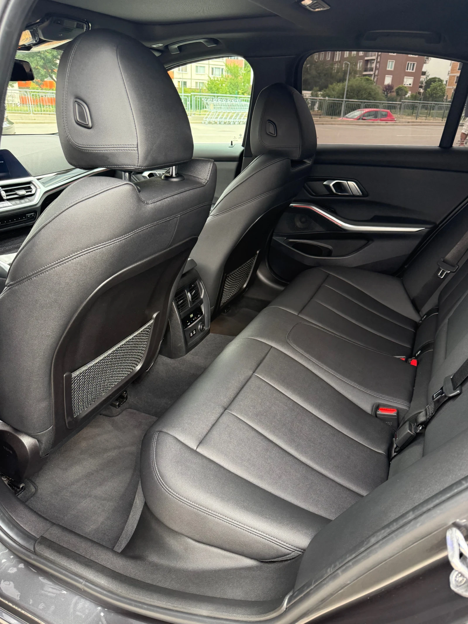 BMW 330, снимка 9 - Автомобили и джипове - 55786688