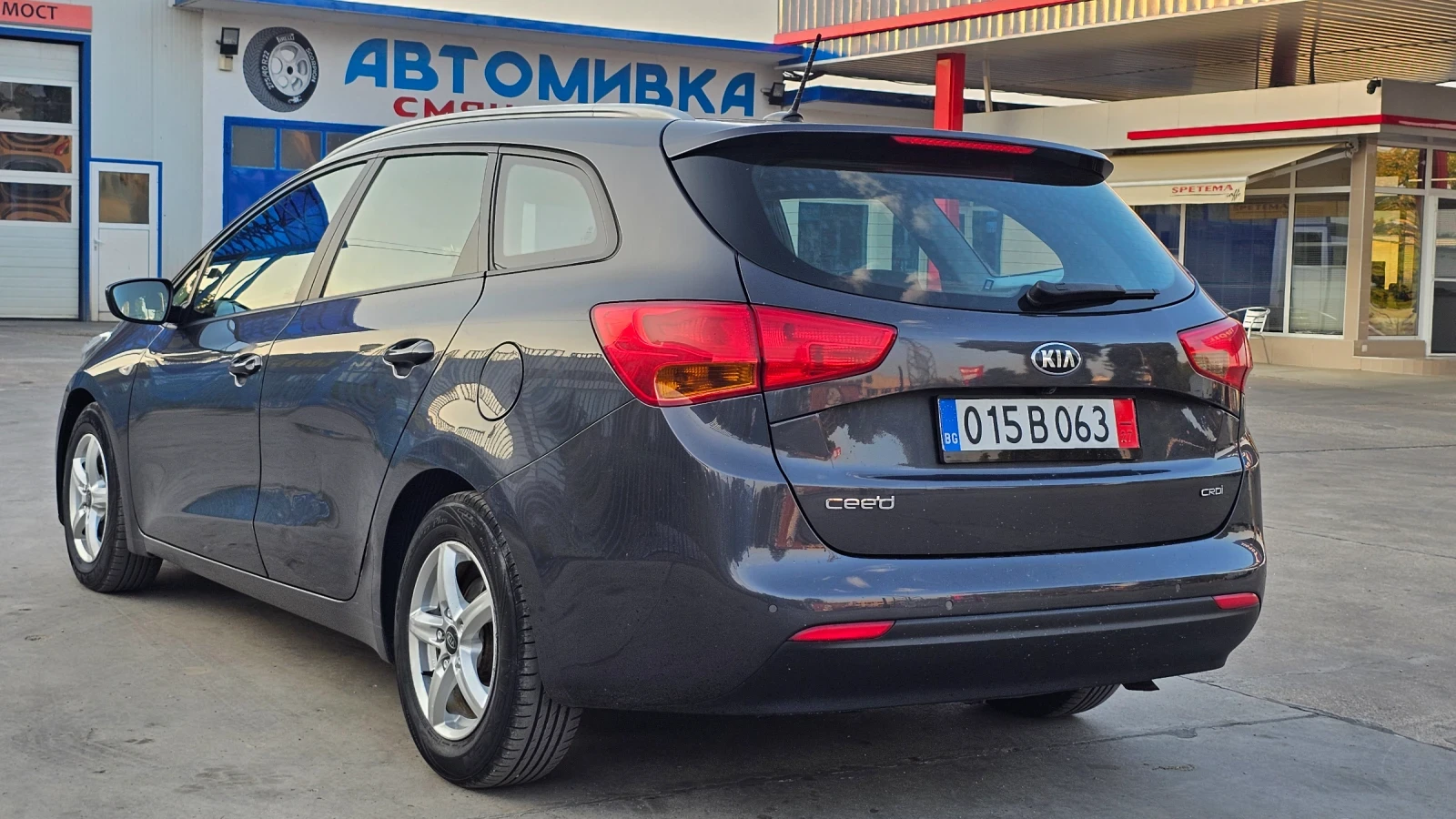 Kia Ceed 1.4 crdi euro 5, снимка 3 - Автомобили и джипове - 55876628