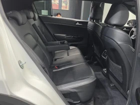 Kia Sportage 2.0 CRDi 4WD, снимка 12