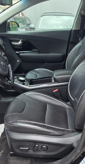Kia Niro SOH100%/Premium, снимка 7