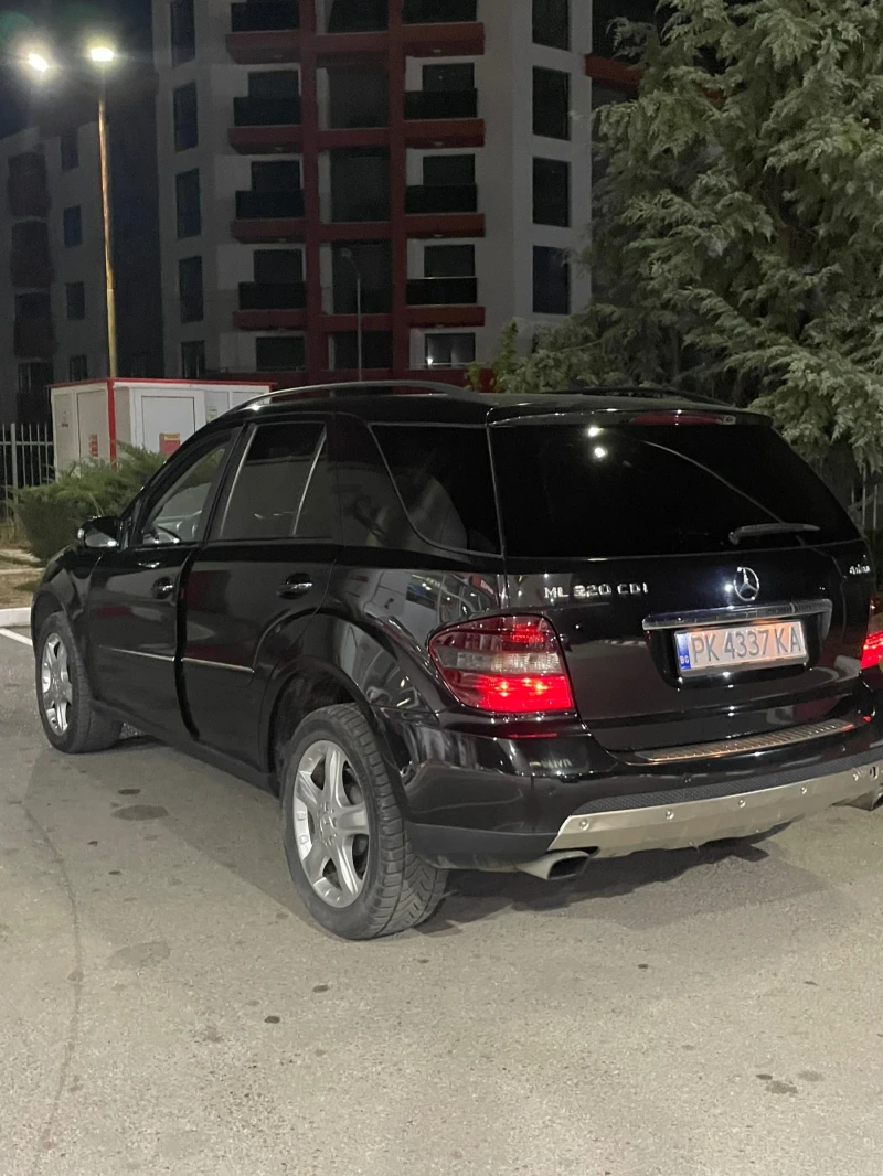 Mercedes-Benz ML 320, снимка 5 - Автомобили и джипове - 47078521