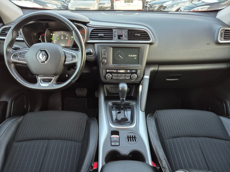 Renault Kadjar 1.5DCI, снимка 11 - Автомобили и джипове - 48434939