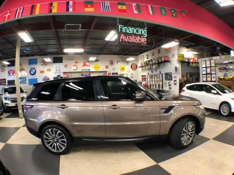 Land Rover Range Rover Sport Обдухване* CarPlay* Пано* Keyless Go, снимка 6 - Автомобили и джипове - 52318029