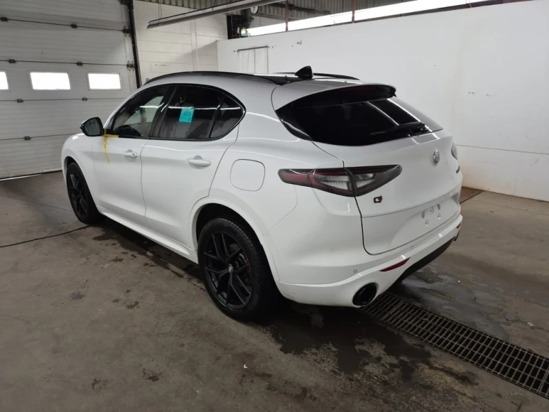Alfa Romeo Stelvio * Ti Sport * CARFAX * БЕЗ ПЪРВОНАЧАЛНА ВНОСКА, снимка 2 - Автомобили и джипове - 52806326
