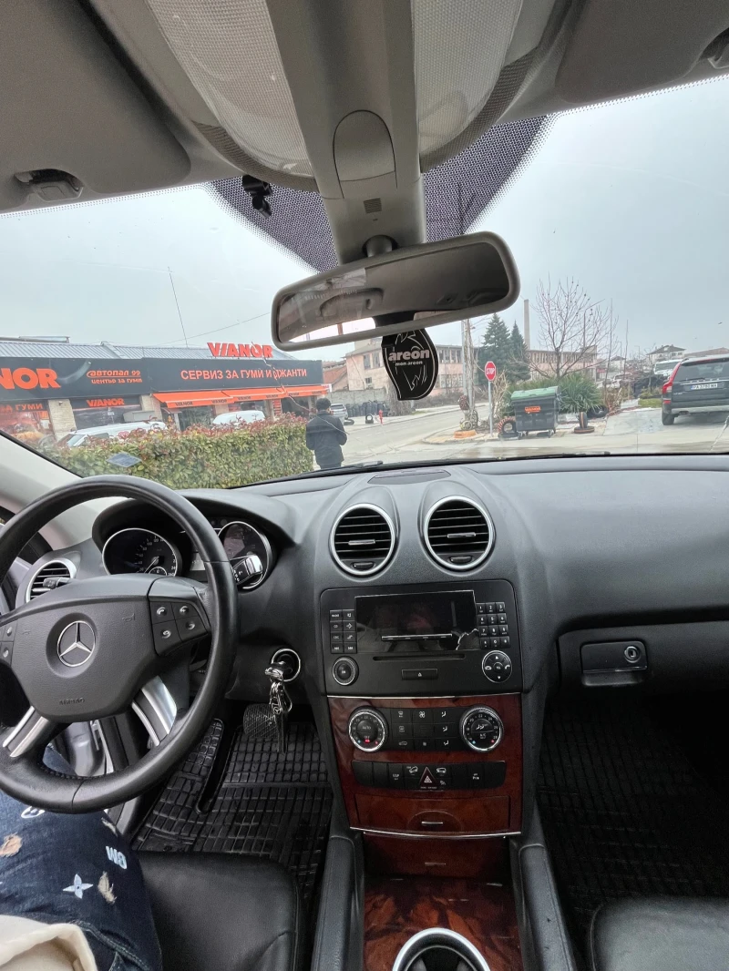 Mercedes-Benz ML 320, снимка 8 - Автомобили и джипове - 53446843