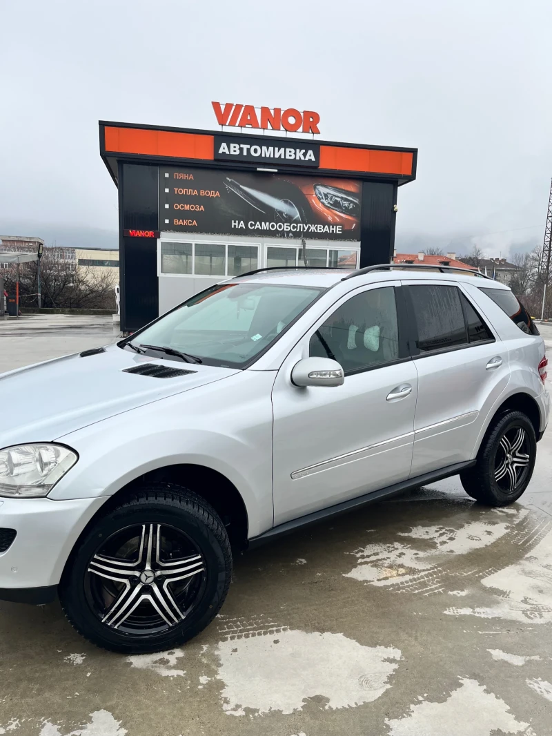 Mercedes-Benz ML 320, снимка 3 - Автомобили и джипове - 53446843