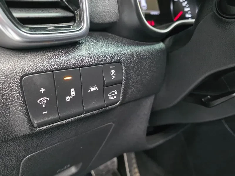 Kia Sportage 2.0 CRDi 4WD, снимка 17 - Автомобили и джипове - 54276742