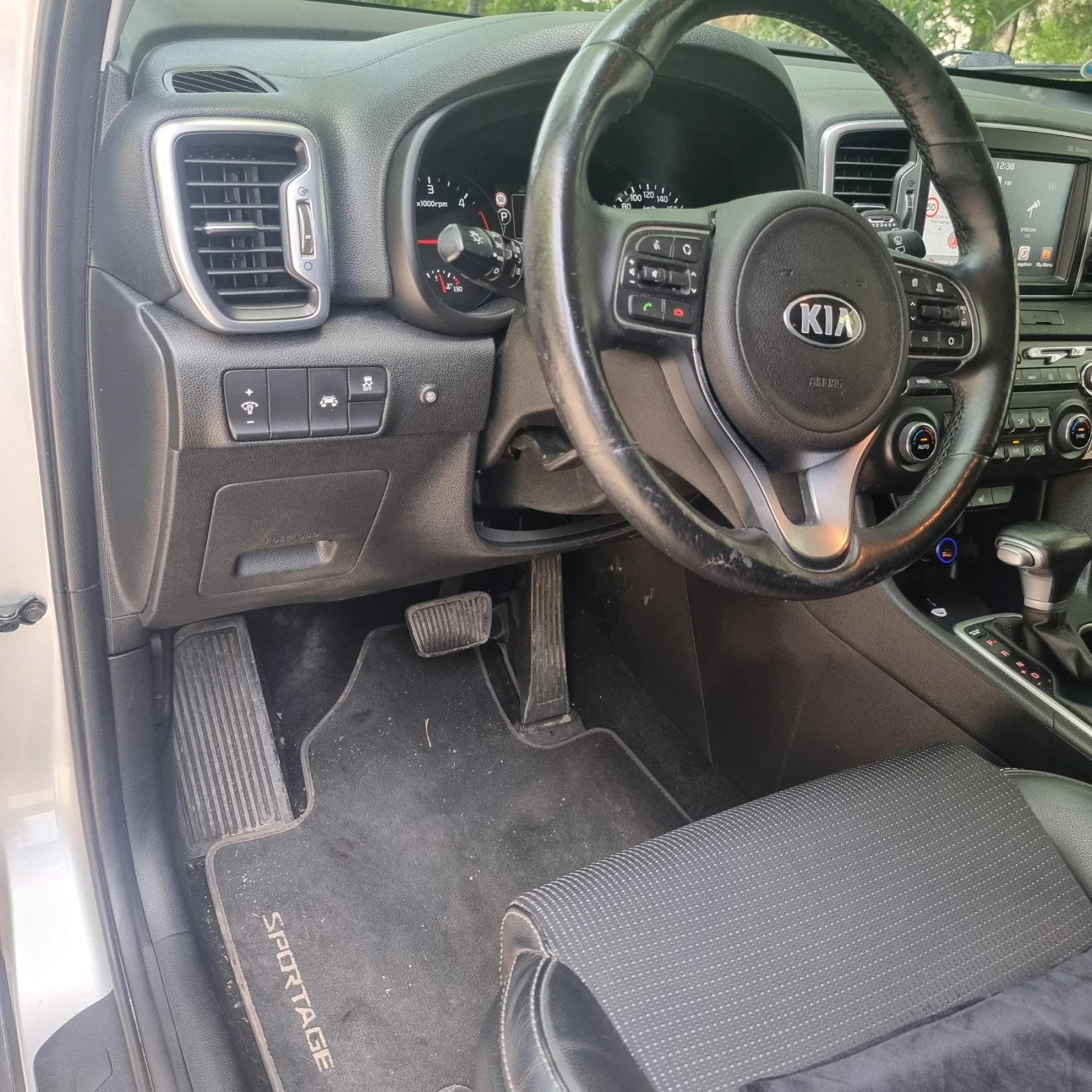 Kia Sportage 2.0/185 4x4 Distronik - изображение 5