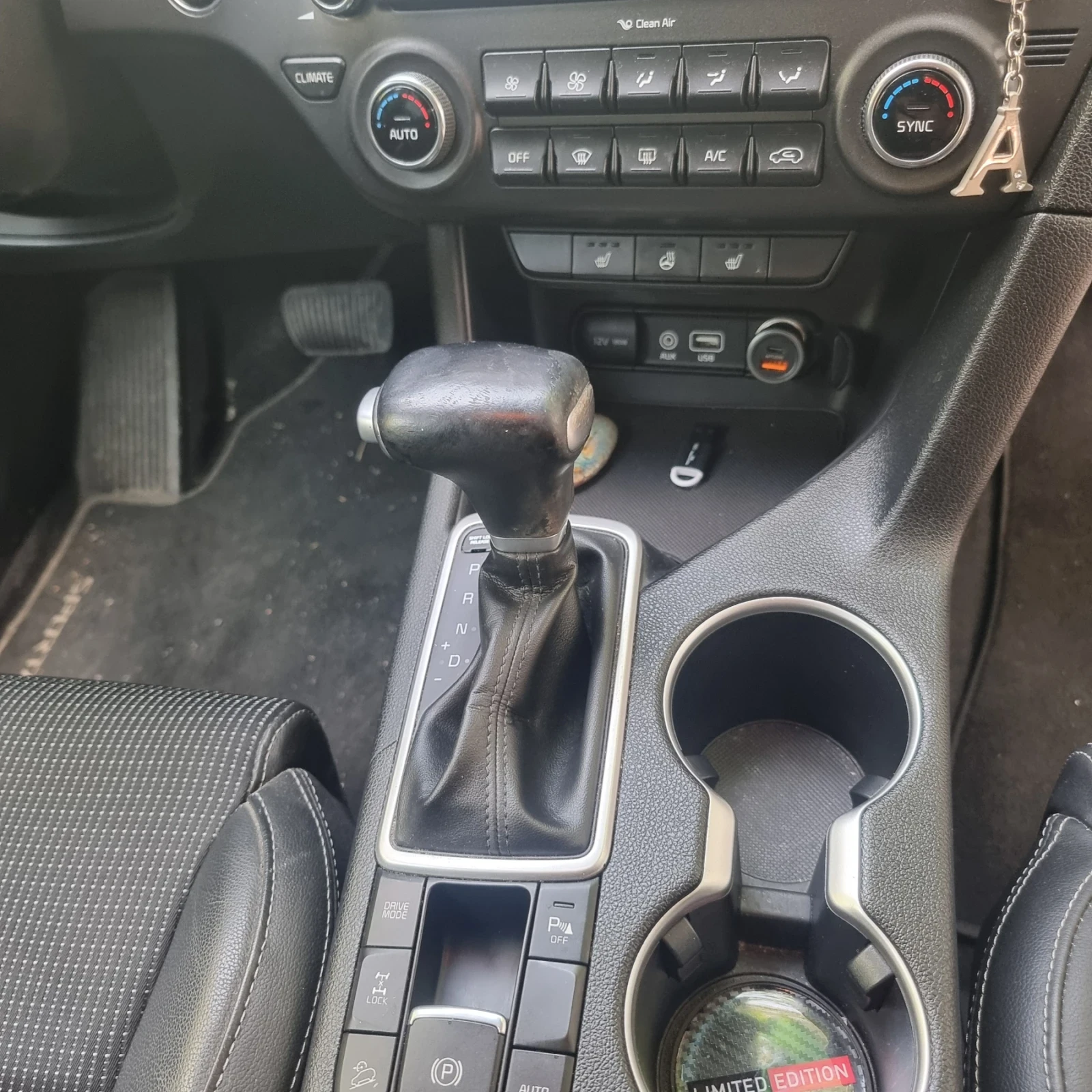 Kia Sportage 2.0/185 4x4 Distronik - изображение 4