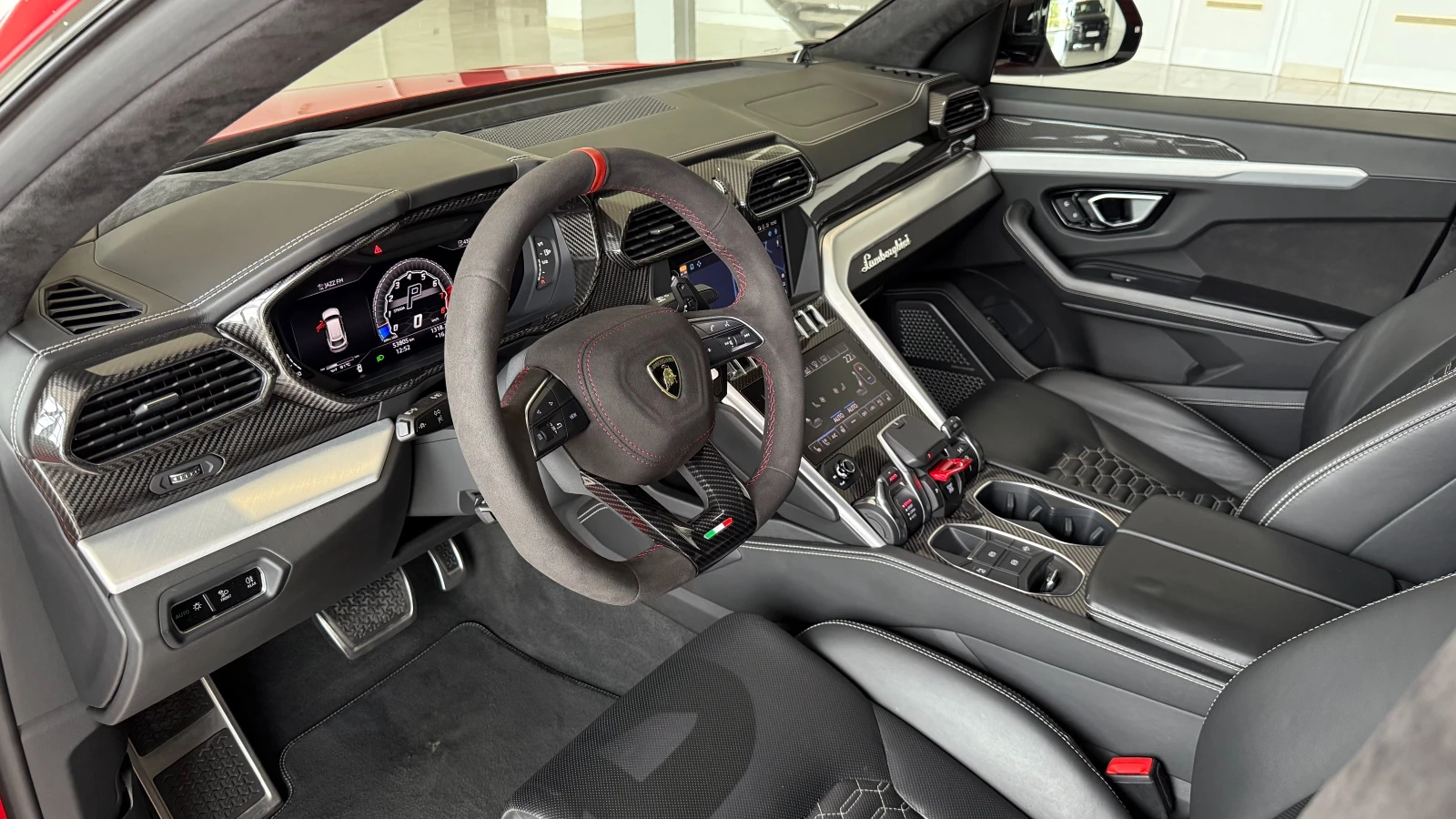 Lamborghini Urus НАЛИЧЕН * FULL* /ГАРАНЦИЯ/ - изображение 8