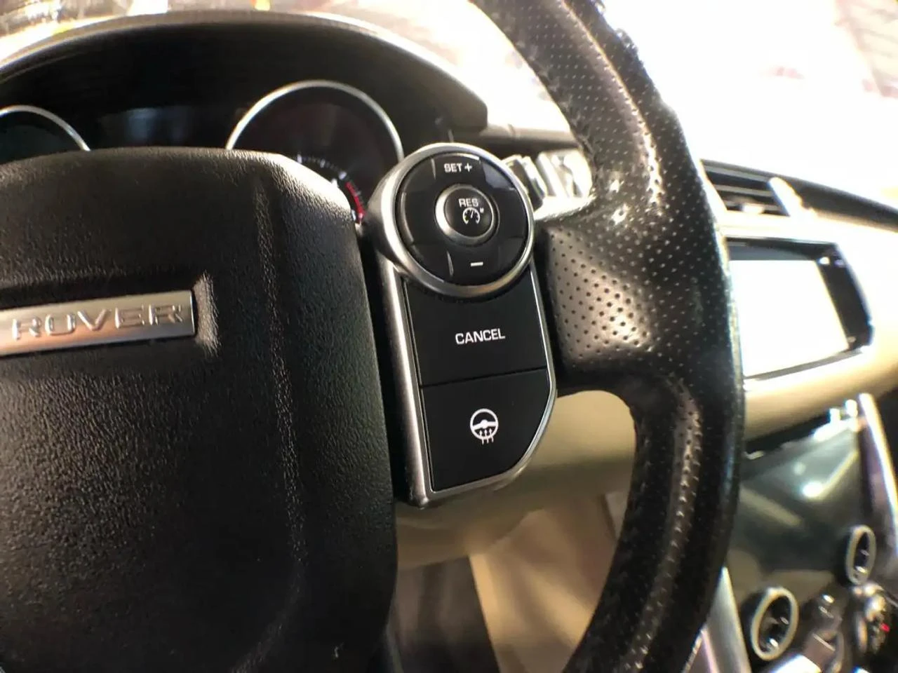Land Rover Range Rover Sport Обдухване* CarPlay* Пано* Keyless Go - изображение 9