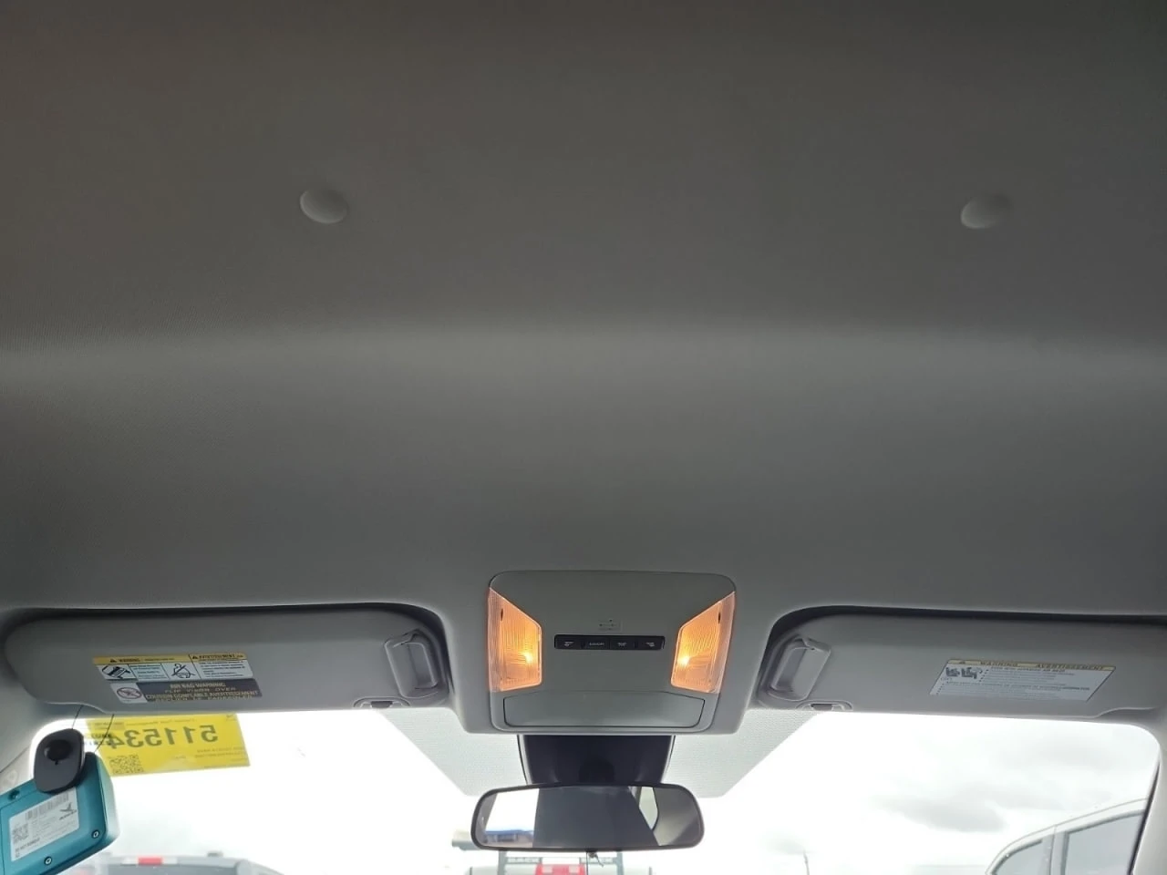 Toyota Rav4 * АВТО КРЕДИТ* ЦЕНА ДО БГ * СЕРВИЗНА ИСТОРИЯ *  - изображение 8