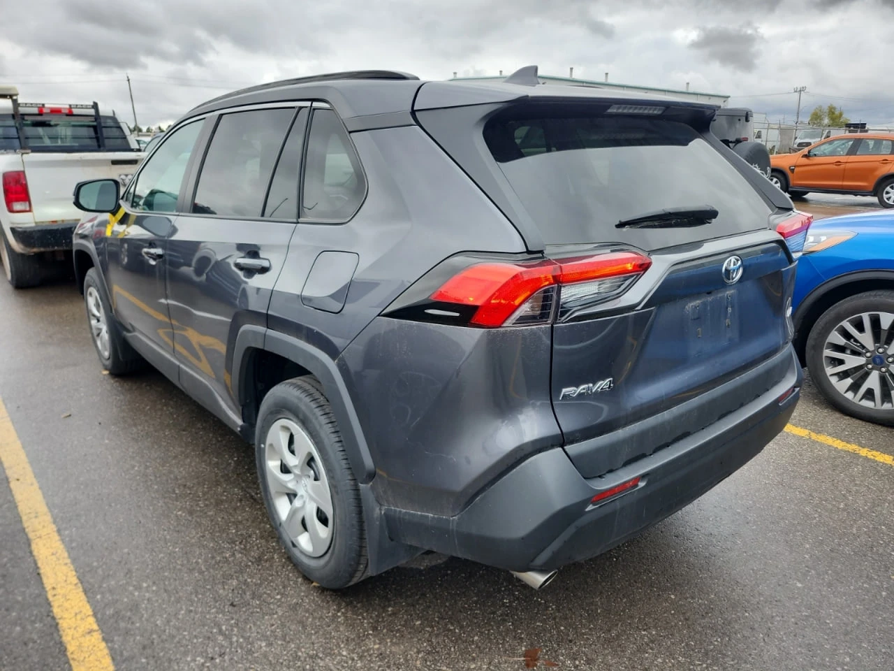 Toyota Rav4 * АВТО КРЕДИТ* ЦЕНА ДО БГ * СЕРВИЗНА ИСТОРИЯ *  - изображение 4