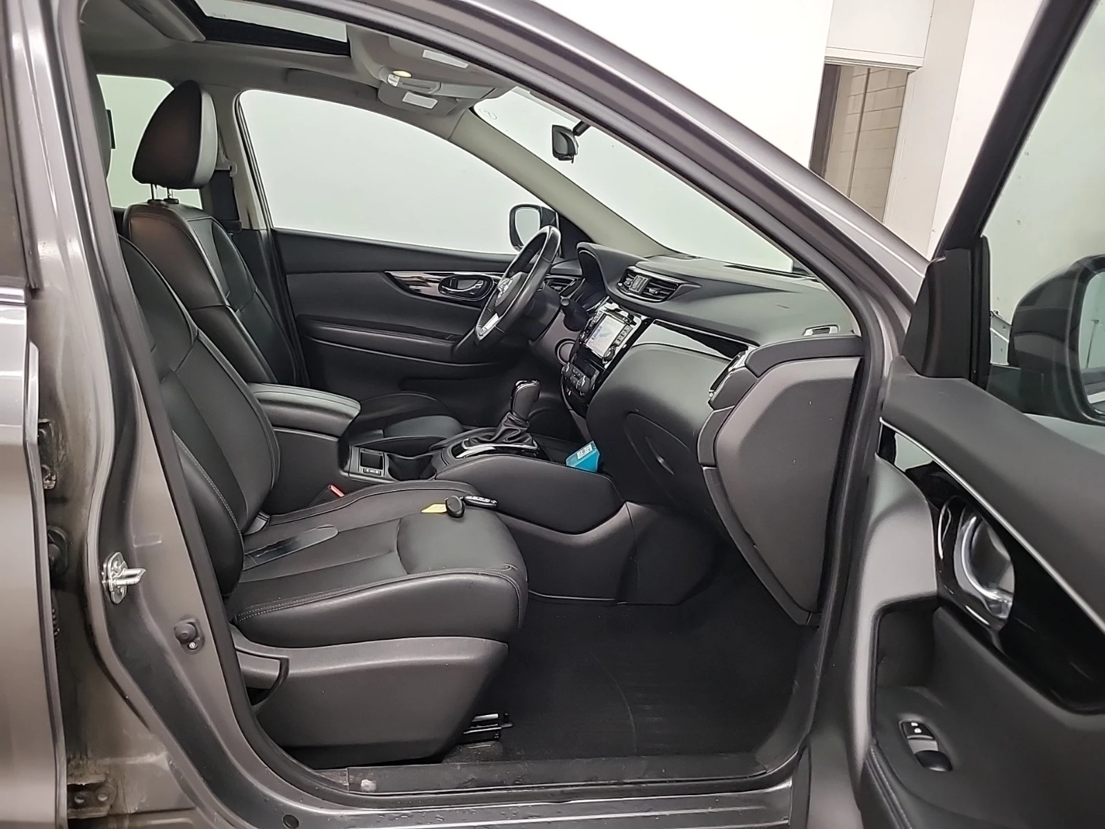 Nissan Qashqai SL * * AWD * * CARFAX * * АВТО КРЕДИТ * *  - изображение 10