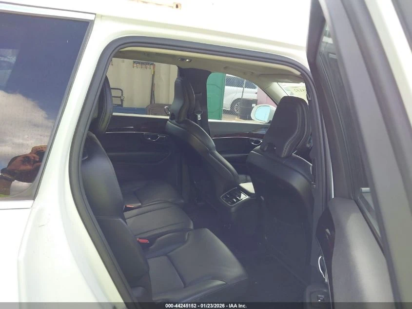 Volvo Xc90 2l T5 Momentum - изображение 8