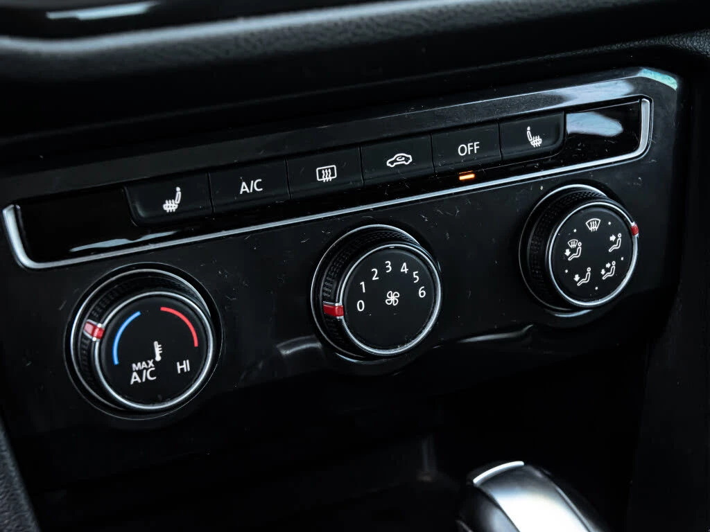 VW Tiguan Comfortline 4Motion* АвтоКредит* (ЦЕНА ДО БЪЛГАРИЯ - изображение 10