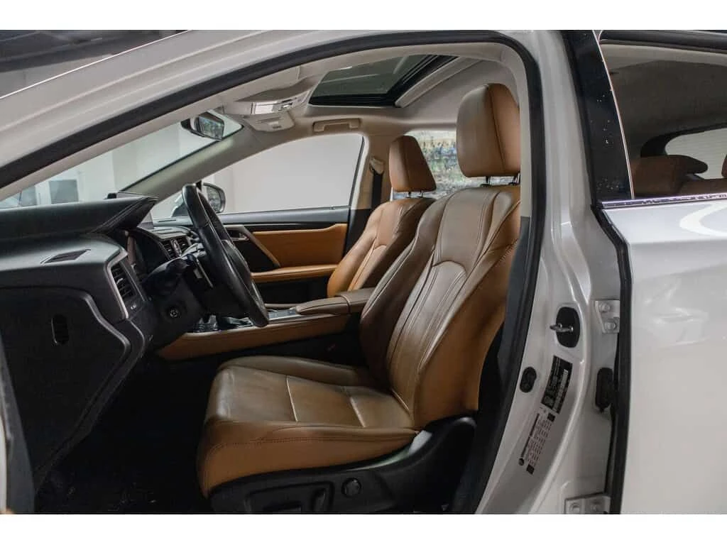 Lexus RX 350 Premium Pkg * Фиксирана цена до БГ * От LEXUS * , снимка 12 - Автомобили и джипове - 53795665