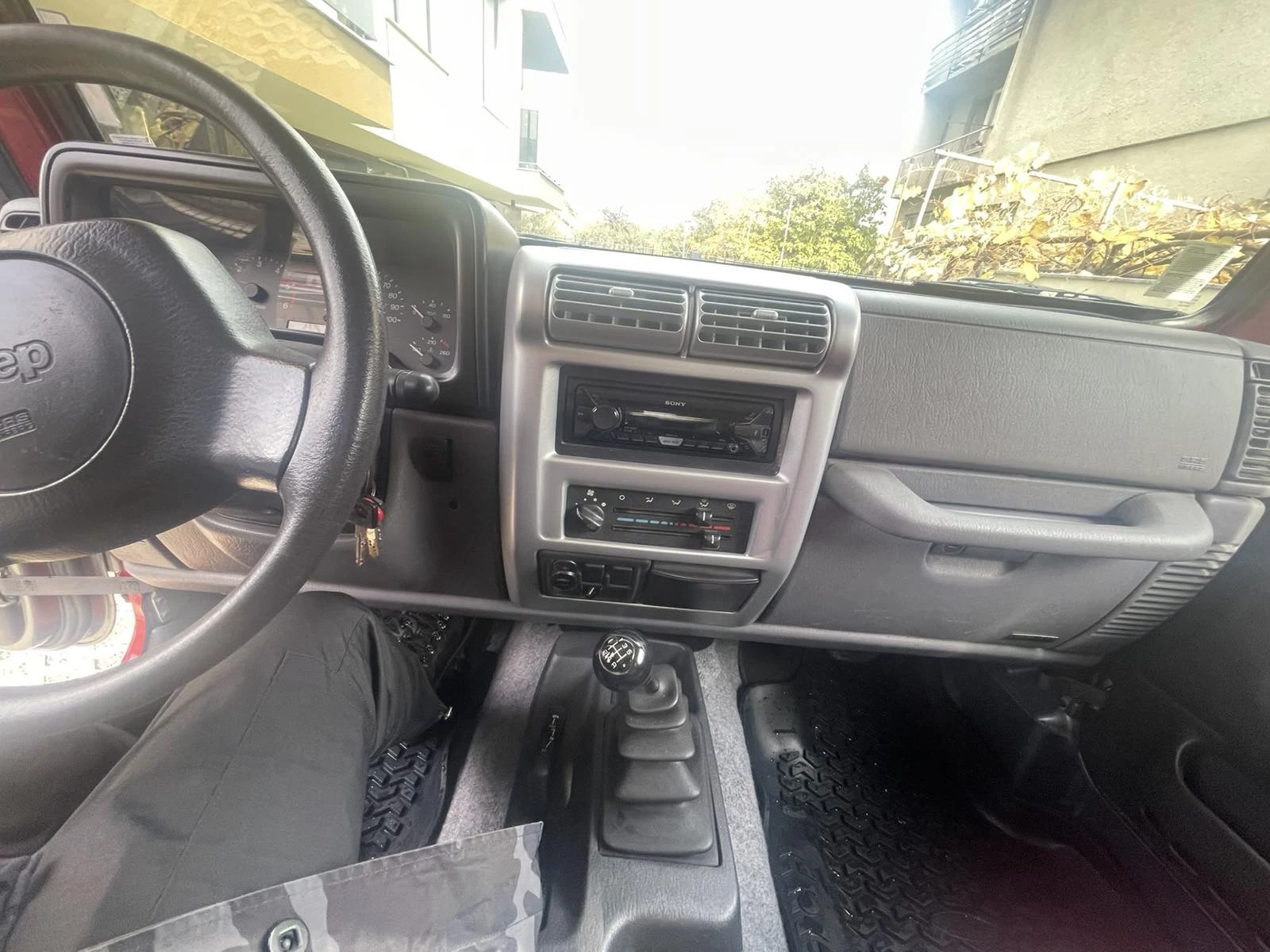 Jeep Wrangler, снимка 11 - Автомобили и джипове - 54294925