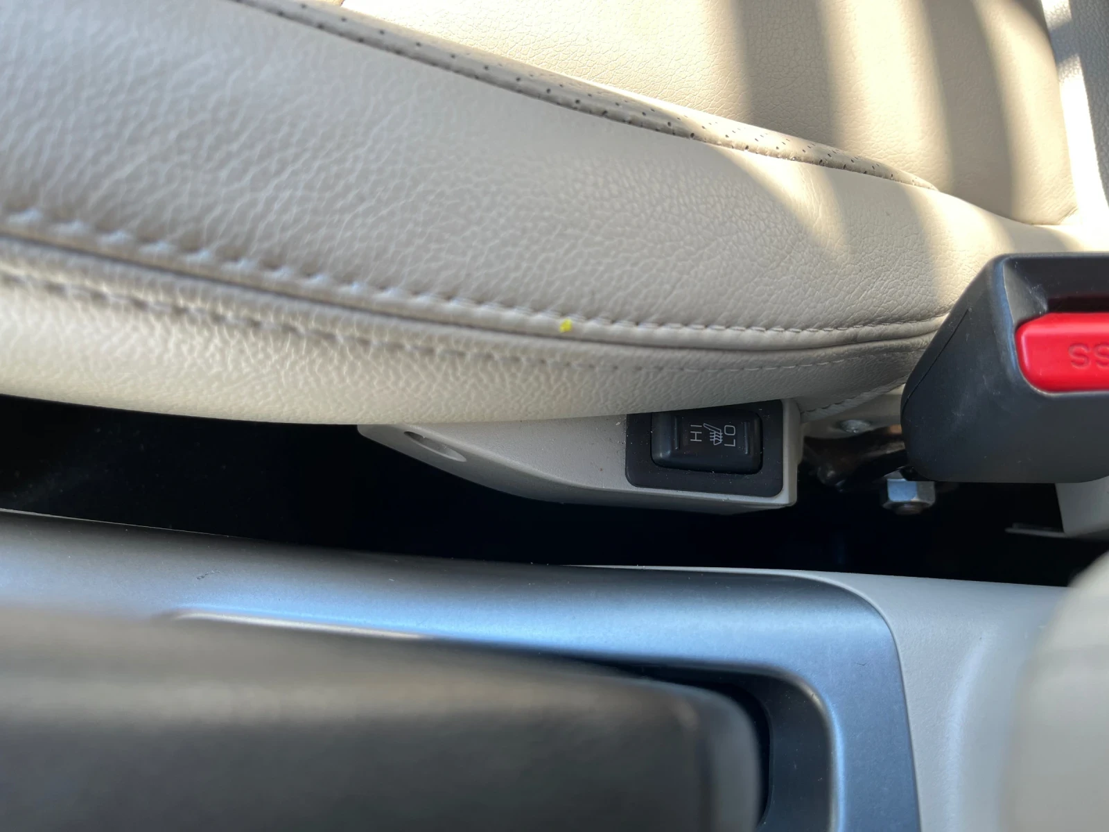 Mitsubishi Outlander 2.2DI, снимка 14 - Автомобили и джипове - 54855362