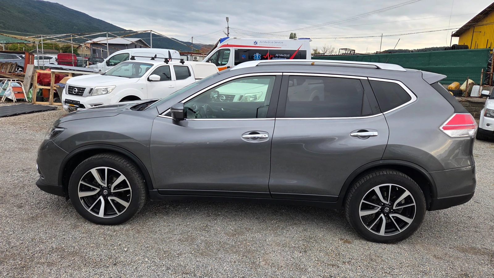 Nissan X-trail 1.6d 4x4 TEKNA, снимка 5 - Автомобили и джипове - 54972769