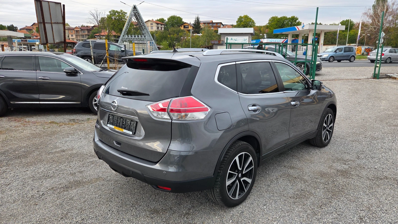 Nissan X-trail 1.6d 4x4 TEKNA, снимка 3 - Автомобили и джипове - 54972769