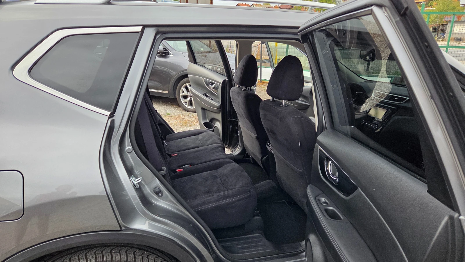 Nissan X-trail 1.6d 4x4 TEKNA, снимка 13 - Автомобили и джипове - 54972769