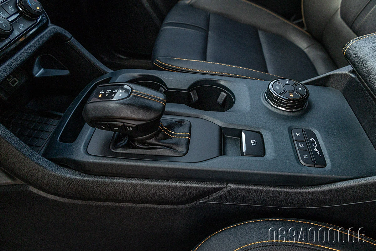 Ford Ranger V6 4x4 INDIVIDUAL WILD TRACK , снимка 14 - Автомобили и джипове - 55094451