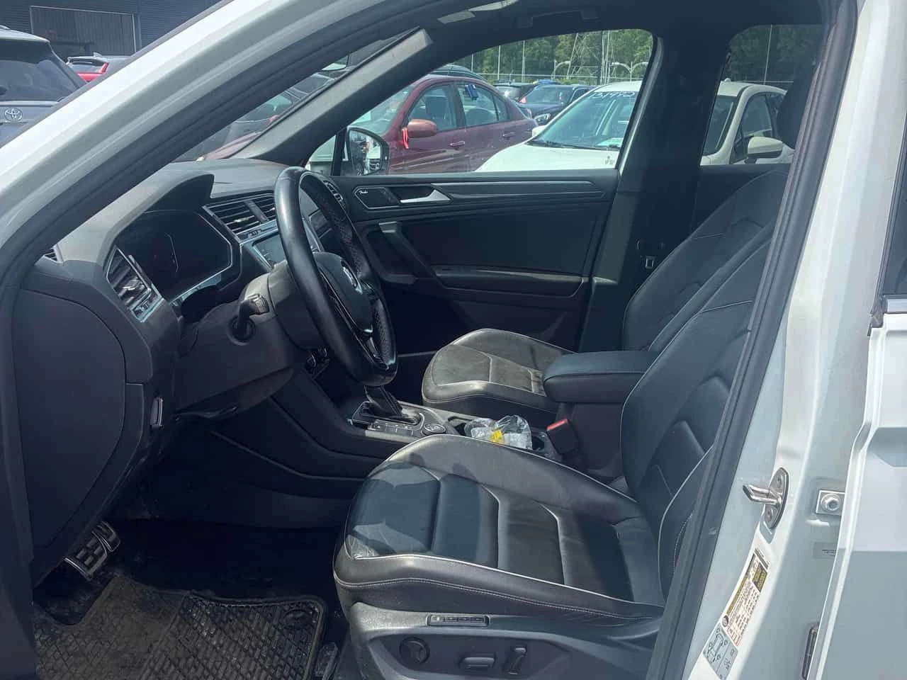 VW Tiguan Highline /FENDER/360/ОБДУХВАНЕ/АВТОКРЕДИТ , снимка 12 - Автомобили и джипове - 55500538