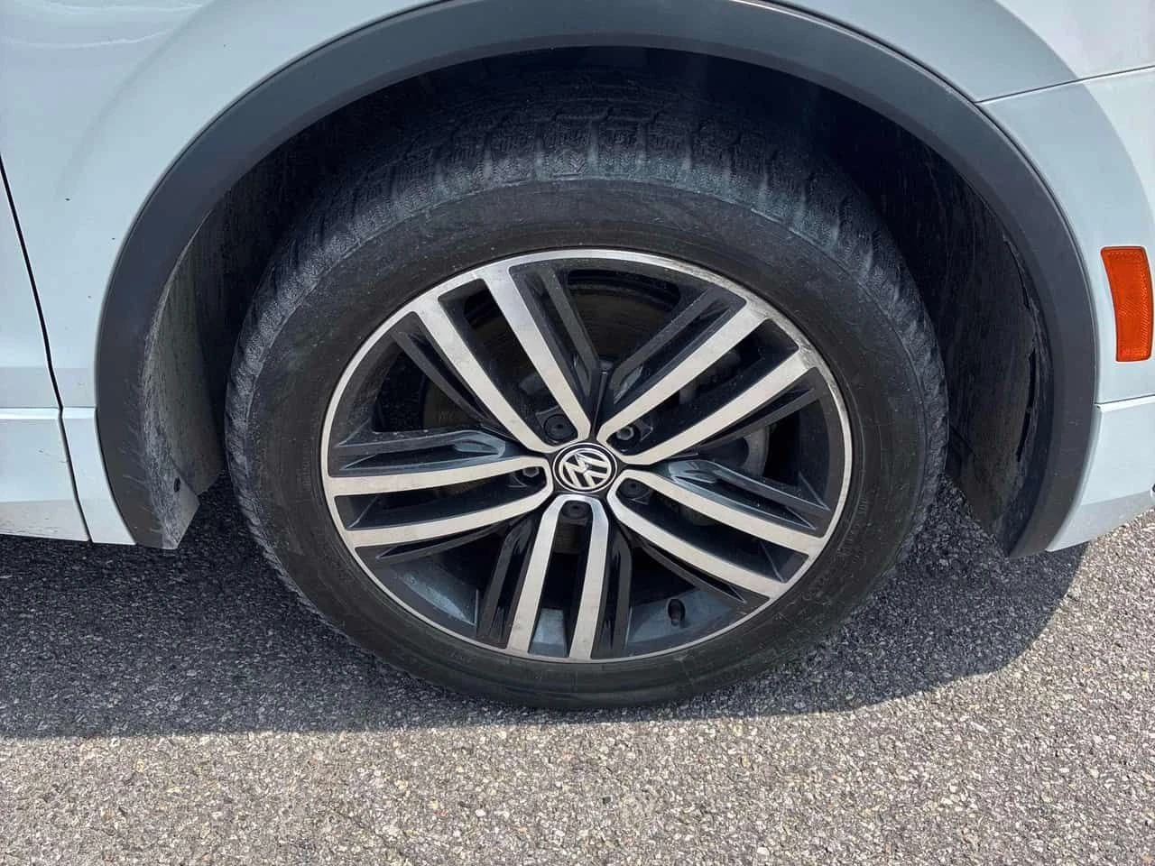 VW Tiguan Highline /FENDER/360/ОБДУХВАНЕ/АВТОКРЕДИТ , снимка 7 - Автомобили и джипове - 55500538