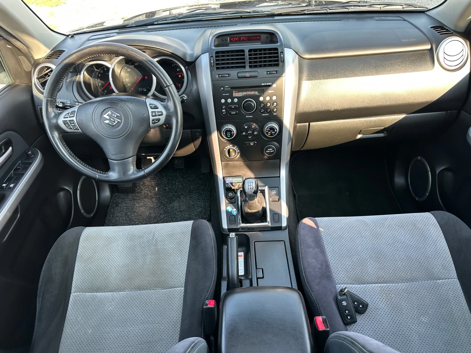 Suzuki Grand vitara 2.0-FACE-РЪЧКА-ТОП-БЕЗ-КОРОЗИЯ!, снимка 11 - Автомобили и джипове - 55753398