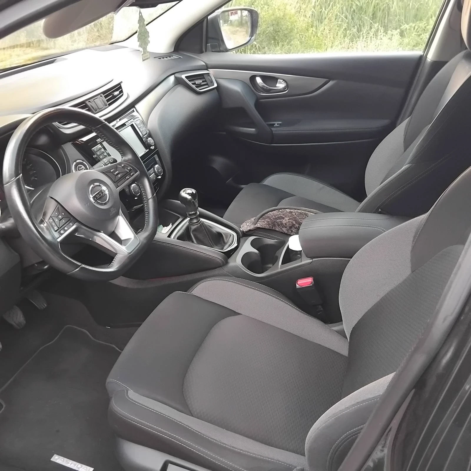 Nissan Qashqai 1.6 dci , снимка 14 - Автомобили и джипове - 55961306