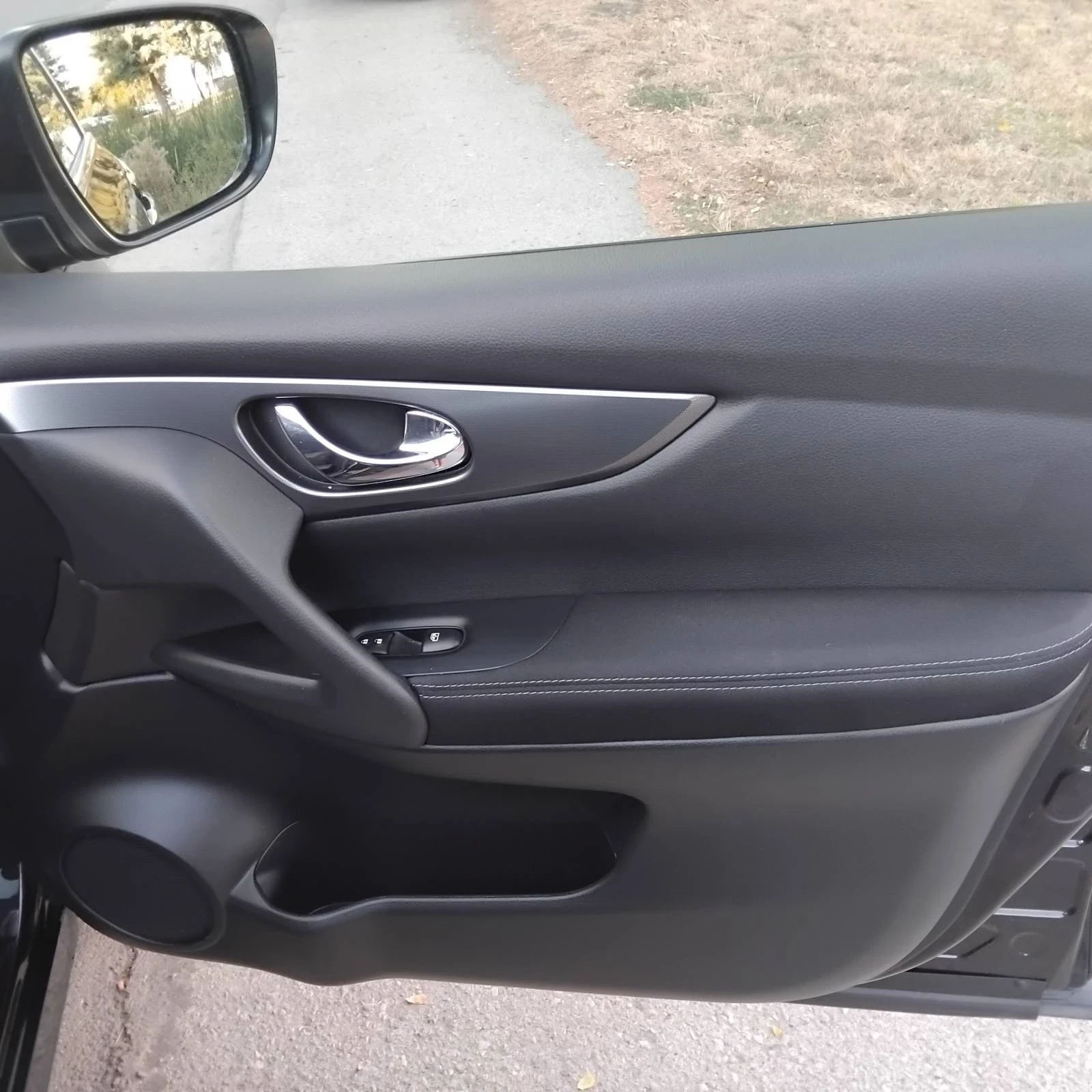 Nissan Qashqai 1.6 dci , снимка 8 - Автомобили и джипове - 55961306