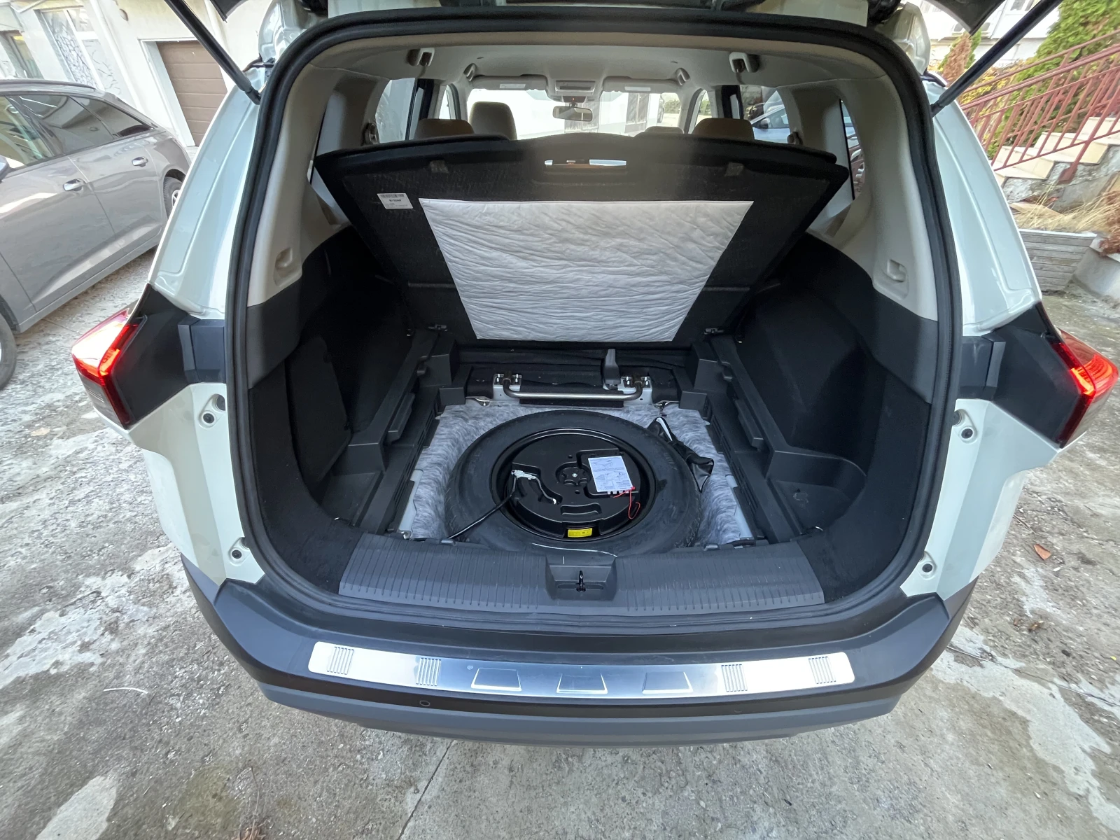 Nissan X-trail Rogue SV AWD 4х4 1.5 Turbo, снимка 12 - Автомобили и джипове - 56183254