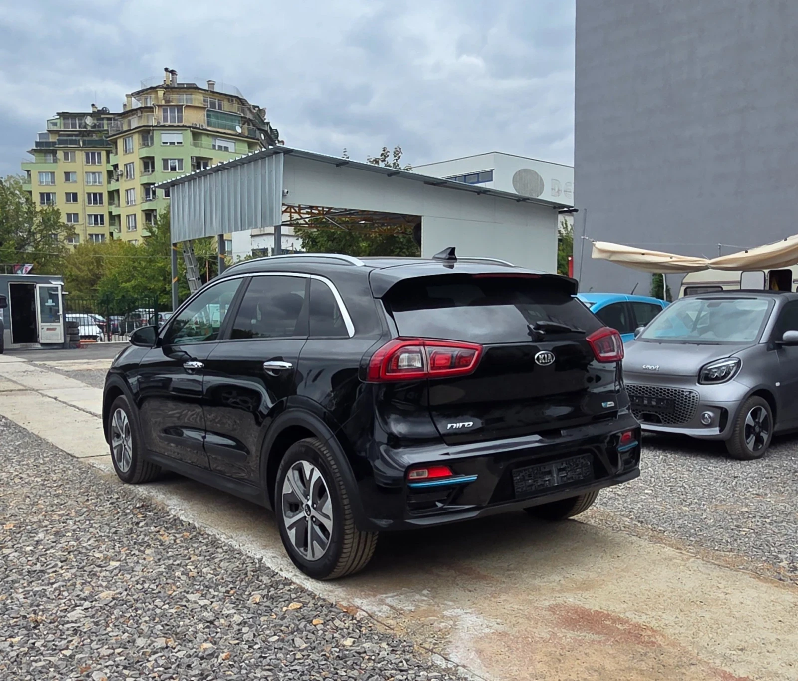 Kia Niro SOH100%/Premium, снимка 4 - Автомобили и джипове - 56269484
