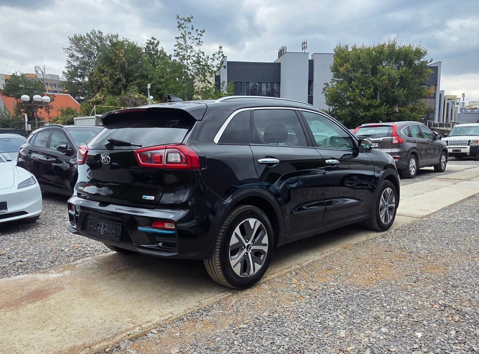Kia Niro SOH100%/Premium, снимка 3 - Автомобили и джипове - 56269484