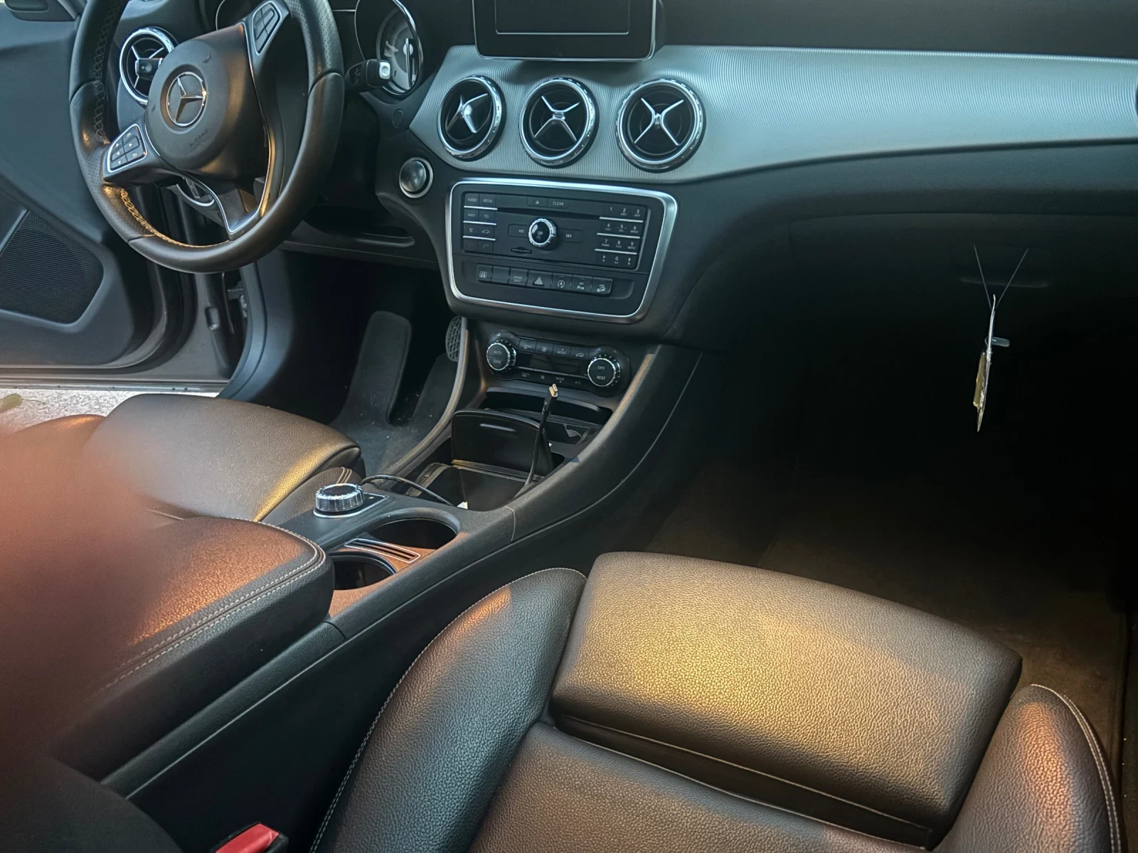 Mercedes-Benz GLA, снимка 9 - Автомобили и джипове - 56488477