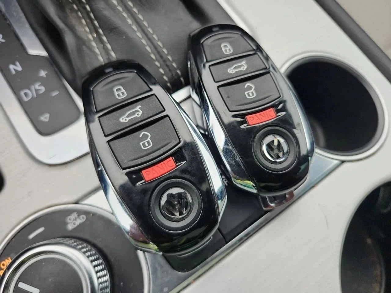 VW Touareg, снимка 8 - Автомобили и джипове - 56711837