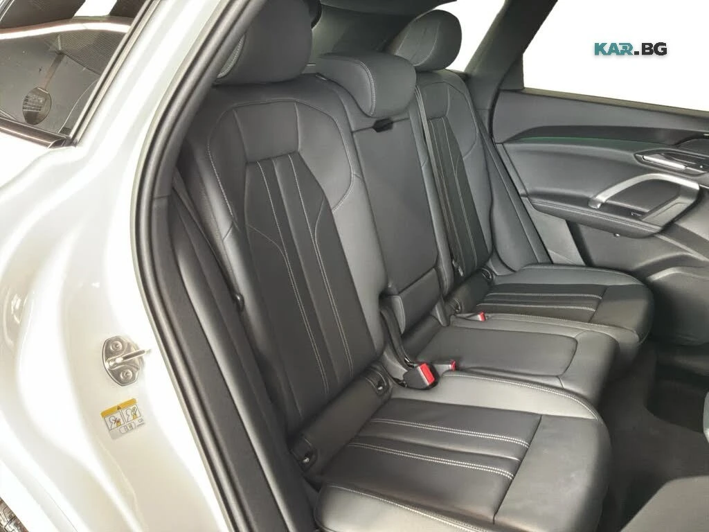Audi Q5 New Dash l PANORAMA l (ЦЕНА ДО БГ), снимка 14 - Автомобили и джипове - 56726312