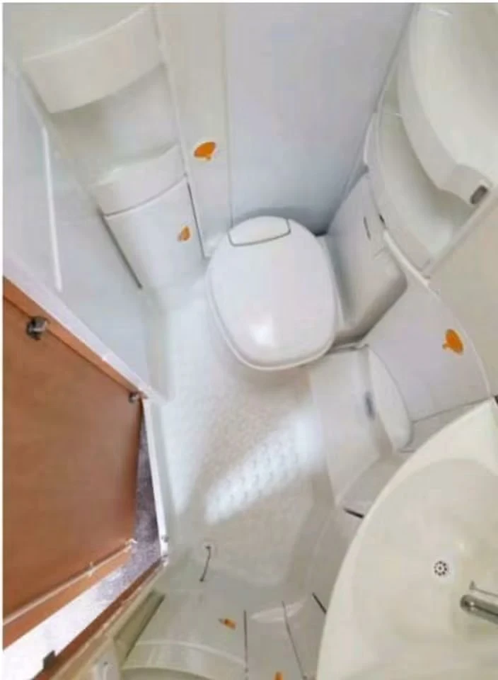 Каравана Knaus SUDWIND 500, снимка 3 - Каравани и кемпери - 56710272