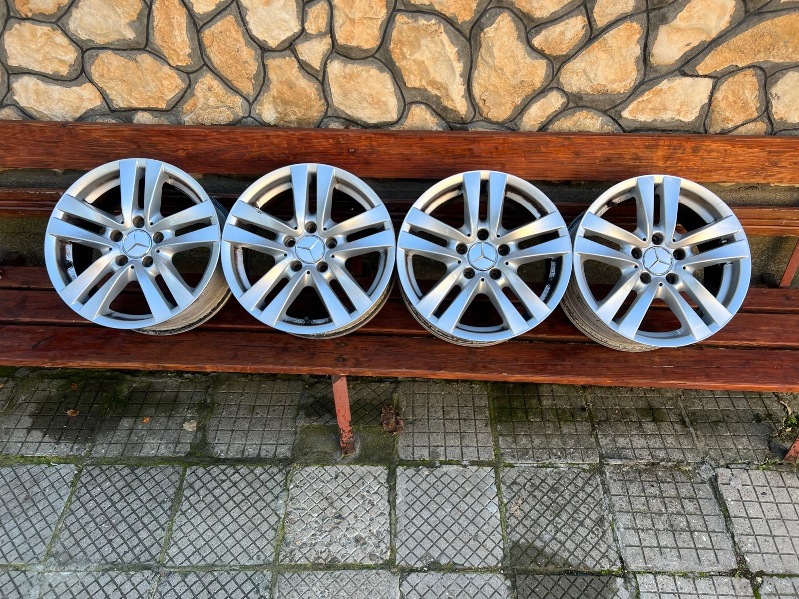 ������ | Mobile.bg � ����������� 4