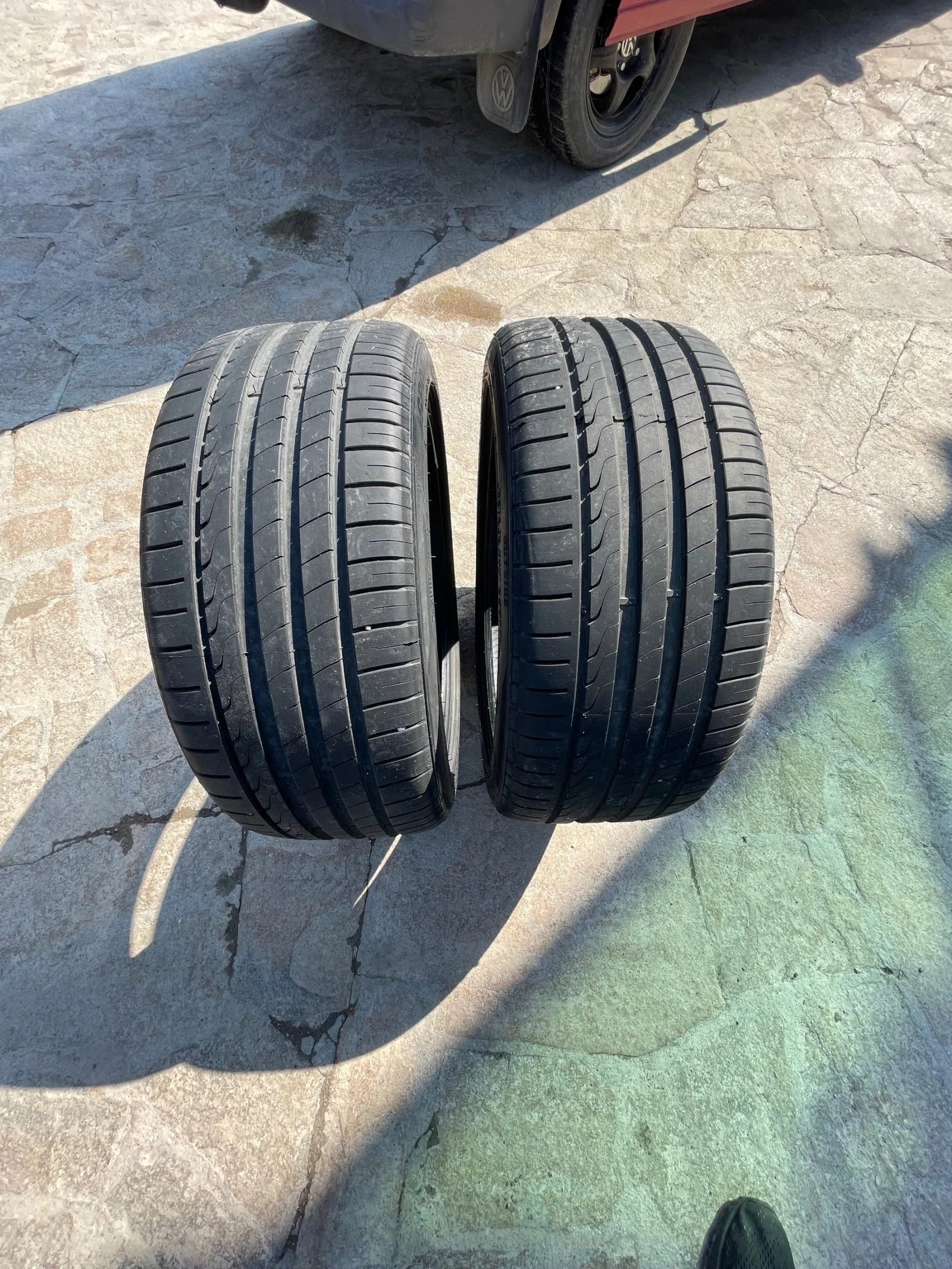Гуми Летни 245/40R19
