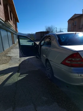 Mercedes-Benz C 200 C 200, снимка 5