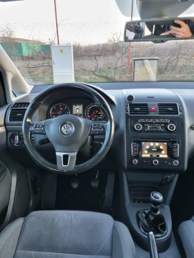 VW Touran 2.0tdi 140к.с Full екстри, Панорама., снимка 10
